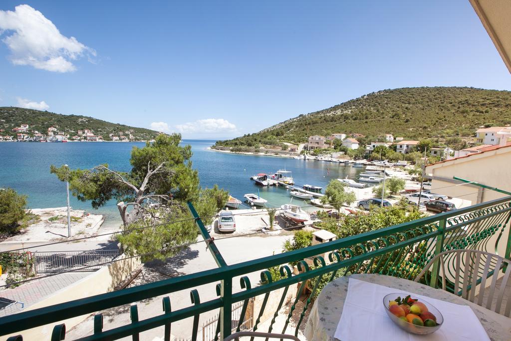 Villa Stana Vinišće Eksteriør billede
