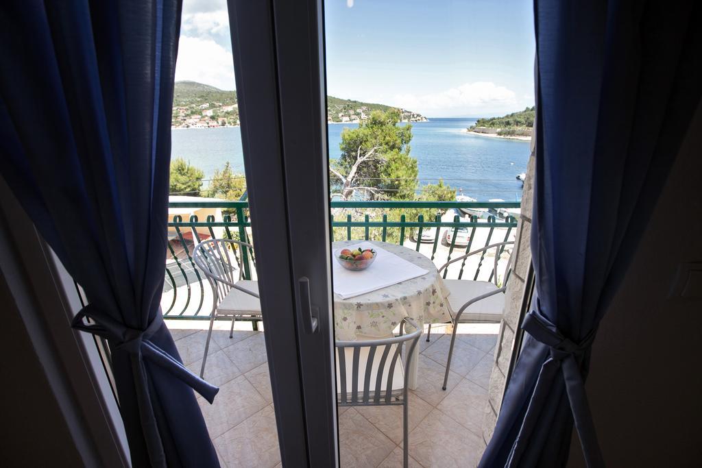 Villa Stana Vinišće Eksteriør billede