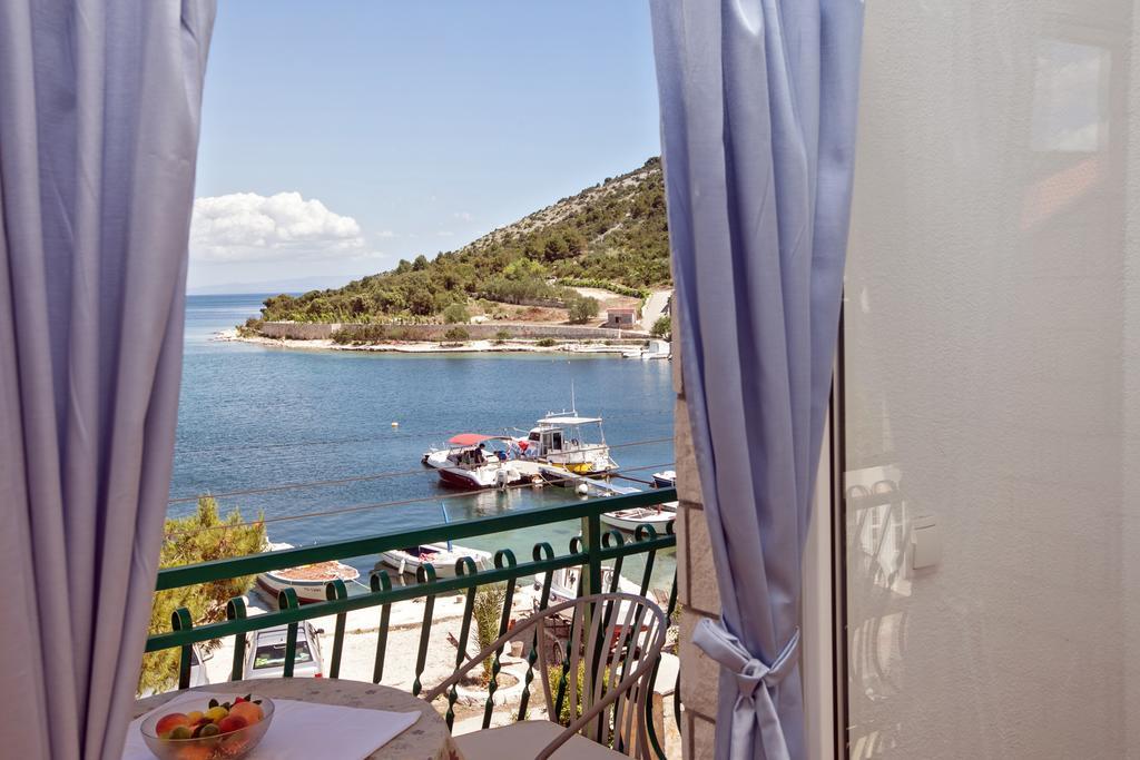 Villa Stana Vinišće Eksteriør billede