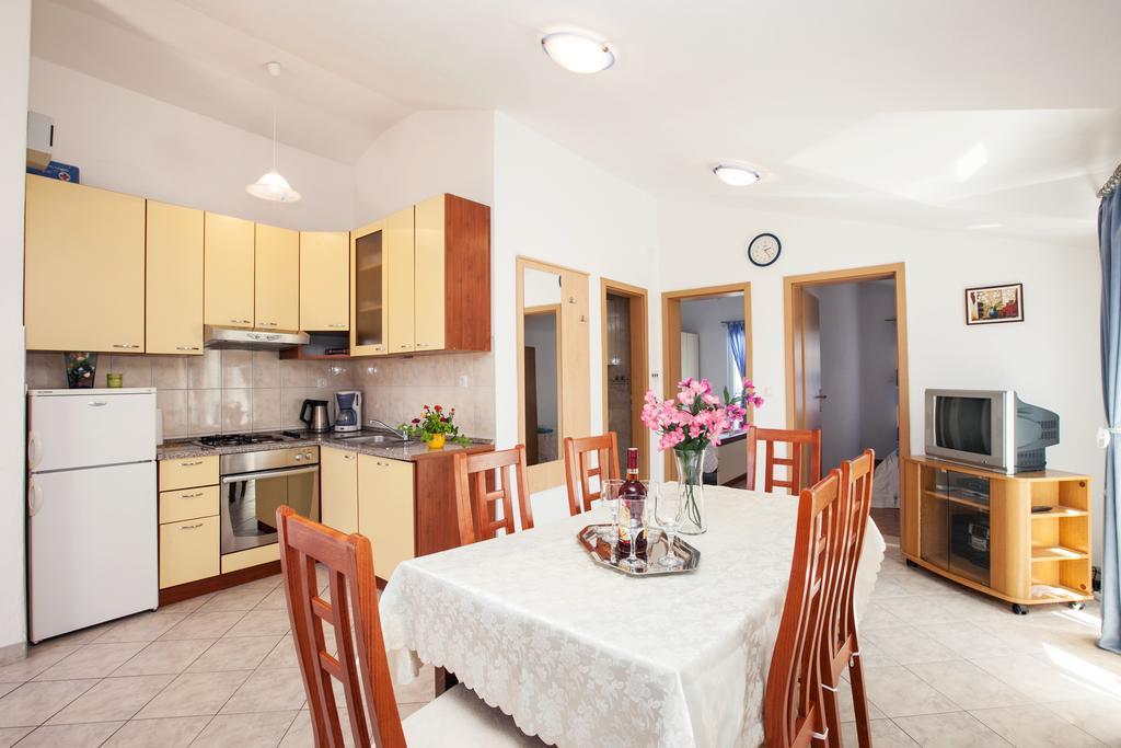 Villa Stana Vinišće Eksteriør billede